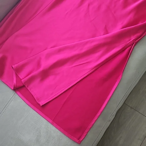 Old Navy Fuchsia Satin Midi Skirt - Picture 4 of 5